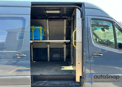 2019 Mercedes-Benz Sprinter 2500/3500 z USA, uszkodzony, nr VIN WD4PF1CD7KT012400